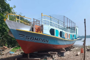 Cover image of M.B Shampan